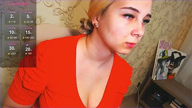 Snapshot of DolphinDreams chatting on 02-28-25, 06:32 DolphinDreams online show from 02-28-25, 06:32