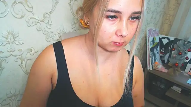 Snapshot of DolphinDreams chatting on 01-16-26, 10:52 DolphinDreams online show from 01-16-26, 10:52