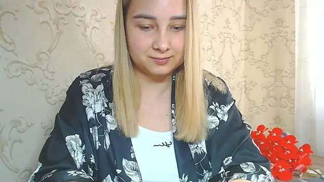 DolphinDreams online show from 06-06-26, 12:32