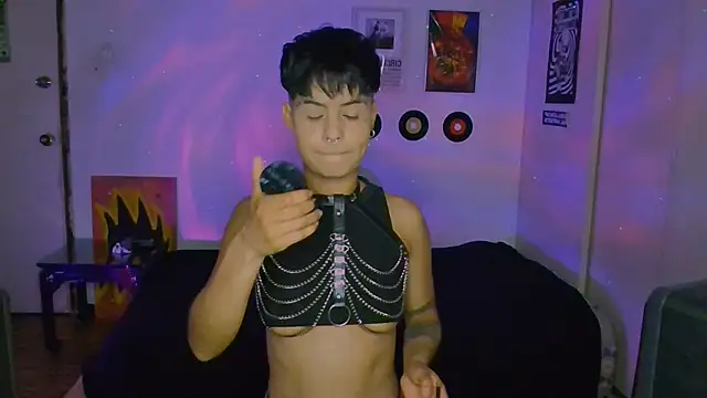 Snapshot of alex_one888 chatting on 10-01-25, 12:27 alex one888 online show from 10-01-25, 12:27