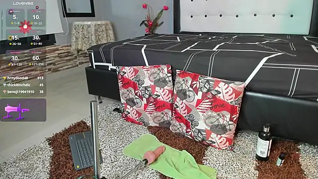 Snapshot of valeria_hurtado chatting on 12-18-24, 05:04 valeria hurtado online show from 12-18-24, 05:04