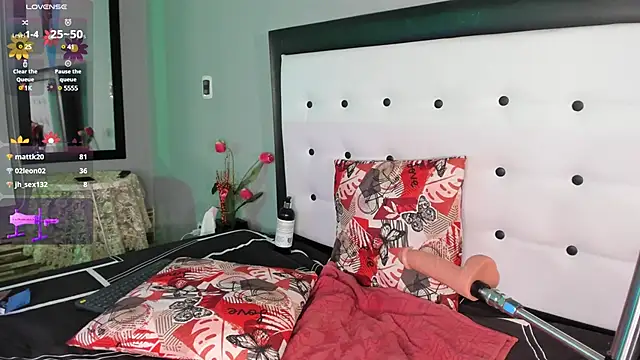 Snapshot of valeria_hurtado chatting on 12-19-24, 08:02 valeria hurtado online show from 12-19-24, 08:02