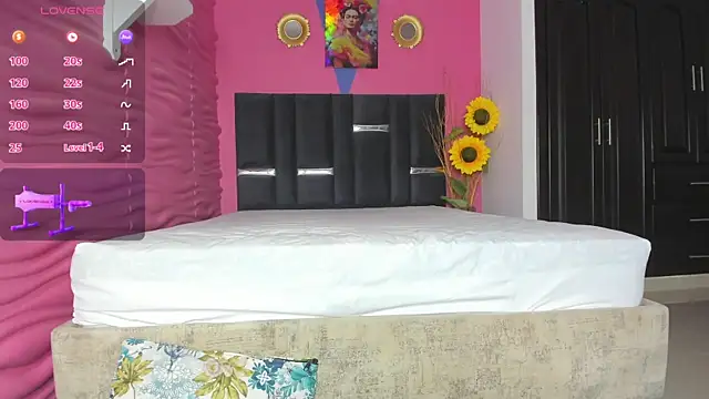 Snapshot of valeria_hurtado chatting on 03-15-25, 03:07 valeria hurtado online show from 03-15-25, 03:07