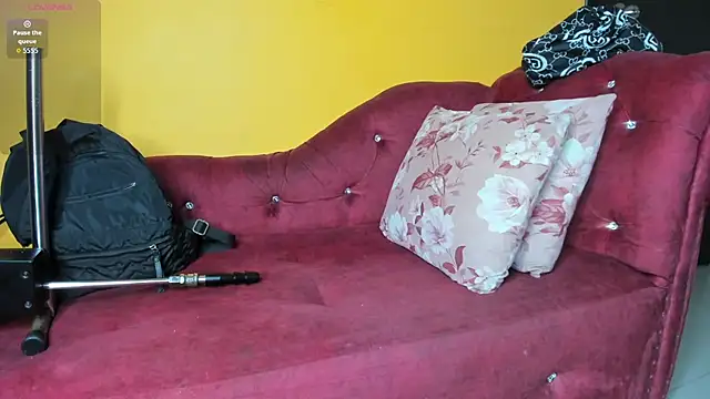 Snapshot of valeria_hurtado chatting on 10-02-25, 02:07 valeria hurtado online show from 10-02-25, 02:07