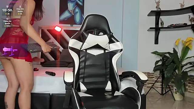 Snapshot of valeria_hurtado chatting on 04-06-26, 11:11 valeria hurtado online show from 04-06-26, 11:11