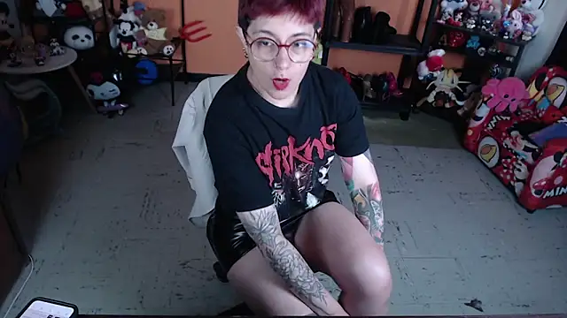 MissMiia2 online show from 05-25-26, 02:23