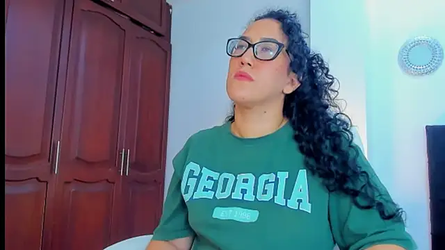 Snapshot of kathyajhonss chatting on 02-17-25, 01:58 kathyajhonss online show from 02-17-25, 01:58