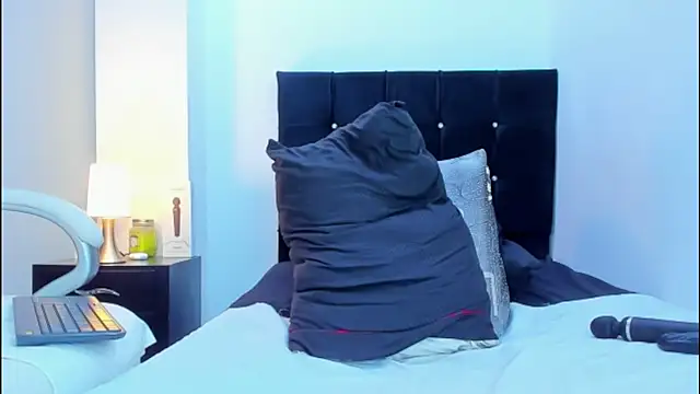 Snapshot of kathyajhonss chatting on 03-10-25, 12:51 kathyajhonss online show from 03-10-25, 12:51