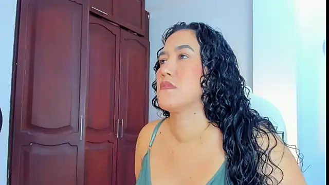 Snapshot of kathyajhonss chatting on 03-11-25, 10:42 kathyajhonss online show from 03-11-25, 10:42