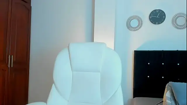 Snapshot of kathyajhonss chatting on 11-08-25, 11:36 kathyajhonss online show from 11-08-25, 11:36