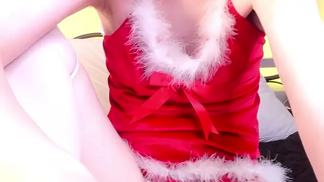 LilianSwall online show from 12-23-24, 02:28