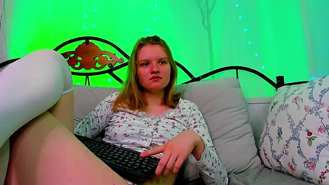 LilianSwall online show from 03-20-25, 12:32