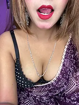 Diamond queeen online show from 03-16-26, 02:54