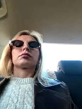 Snapshot of Diamond_Bunny_ chatting on 01-09-26, 09:23 Diamond Bunny online show from 01-09-26, 09:23