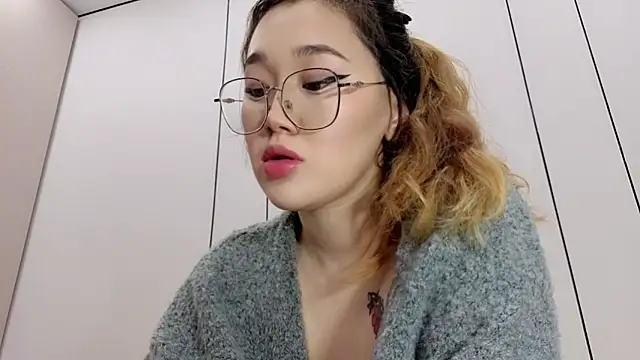 Jennatyan online show from 01-06-26, 05:16