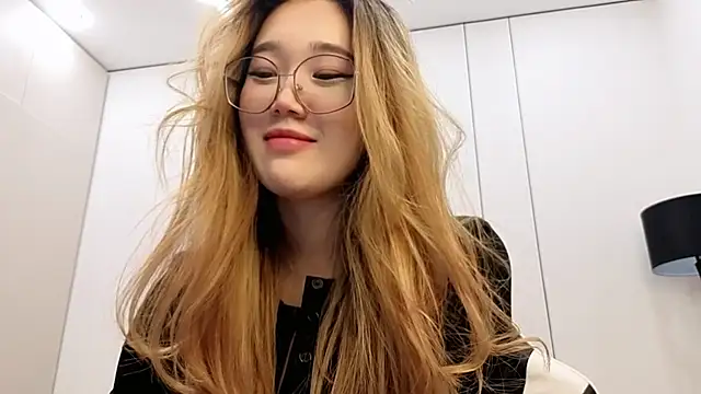 Jennatyan online show from 02-04-26, 03:18