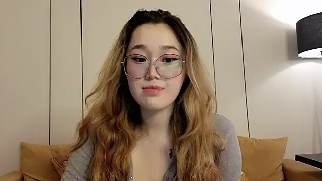 Jennatyan online show from 03-26-26, 11:49