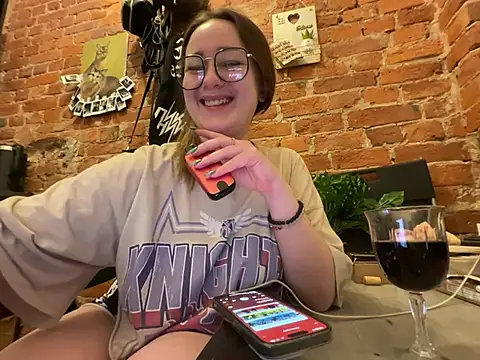 Emma B1uem online show from 12-12-24, 12:59