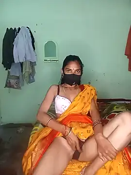 Snapshot of cute_simmy0 chatting on 12-24-24, 04:44 cute simmy0 online show from 12-24-24, 04:44