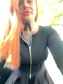 Snapshot of krysstal003 chatting on 10-26-25, 10:43 krysstal003 online show from 10-26-25, 10:43