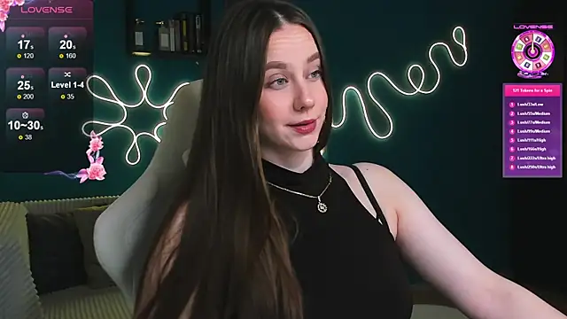 Snapshot of katie_taylorr chatting on 10-11-25, 10:52 katie taylorr online show from 10-11-25, 10:52