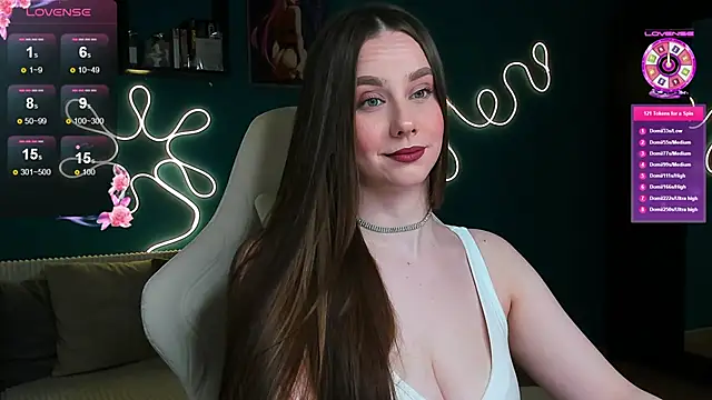 katie taylorr online show from 11-18-25, 10:36