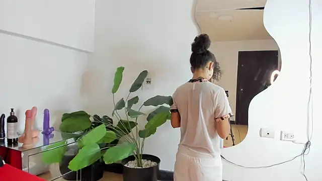 Milanxht online show from 02-28-25, 09:01