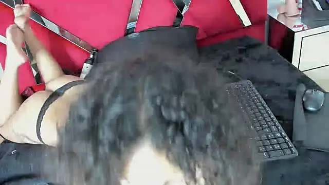 Milanxht online show from 03-18-25, 02:58