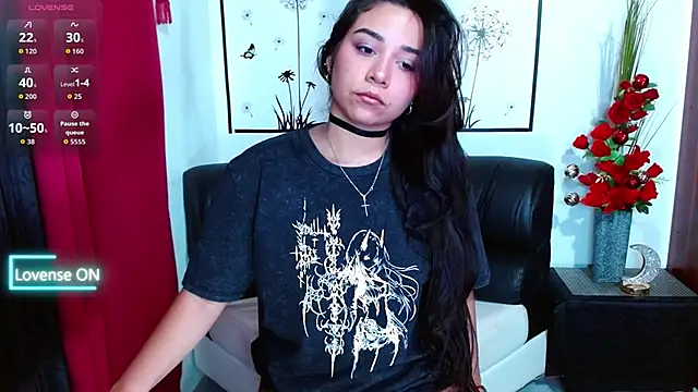 Snapshot of Lune_Claire chatting on 01-08-26, 12:02 Lune Claire online show from 01-08-26, 12:02