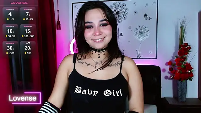 Snapshot of Lune_Claire chatting on 02-04-26, 01:33 Lune Claire online show from 02-04-26, 01:33