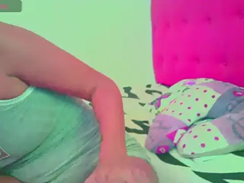 Snapshot of rosa_pretty chatting on 01-11-25, 05:51 rosa pretty online show from 01-11-25, 05:51