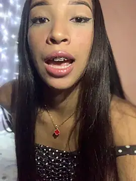 Snapshot of Nicole_cute1 chatting on 02-18-25, 05:20 Nicole cute1 online show from 02-18-25, 05:20