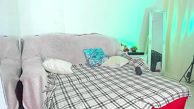 CurlyDreams online show from 07-10-26, 12:41