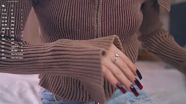 Miss miracle online show from 10-17-25, 04:04