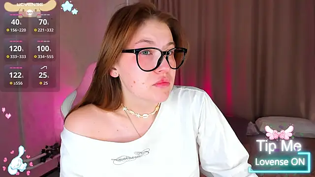 Snapshot of Colleen_Blake chatting on 11-25-25, 09:09 Colleen Blake online show from 11-25-25, 09:09