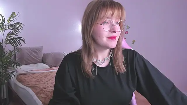 Snapshot of Colleen_Blake chatting on 01-13-26, 04:45 Colleen Blake online show from 01-13-26, 04:45