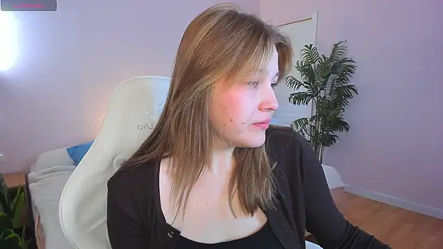 Snapshot of Colleen_Blake chatting on 02-15-26, 05:20 Colleen Blake online show from 02-15-26, 05:20