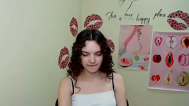  SusieSu  online show from 02-11-25, 04:24