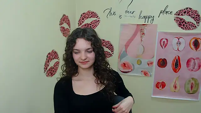  SusieSu  online show from 02-17-25, 04:37