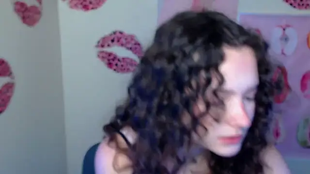  SusieSu  online show from 12-20-25, 07:43