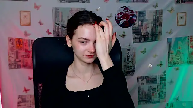  SusieSu  online show from 04-15-26, 06:31