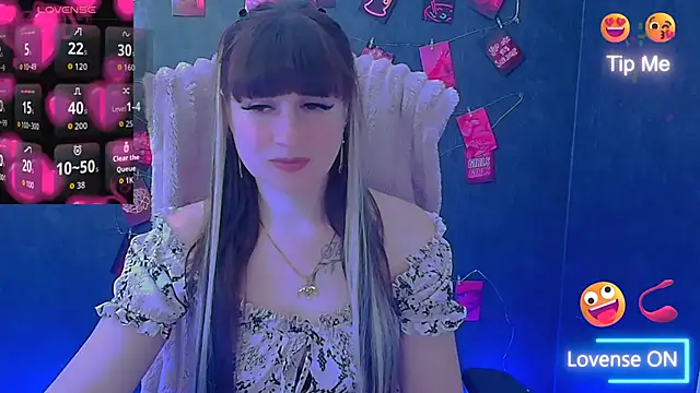 Snapshot of Violla_My chatting on 05-10-26, 05:45 Violla My online show from 05-10-26, 05:45