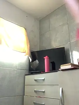 Snapshot of Gabrielleof chatting on 01-14-26, 11:49 Gabrielleof online show from 01-14-26, 11:49