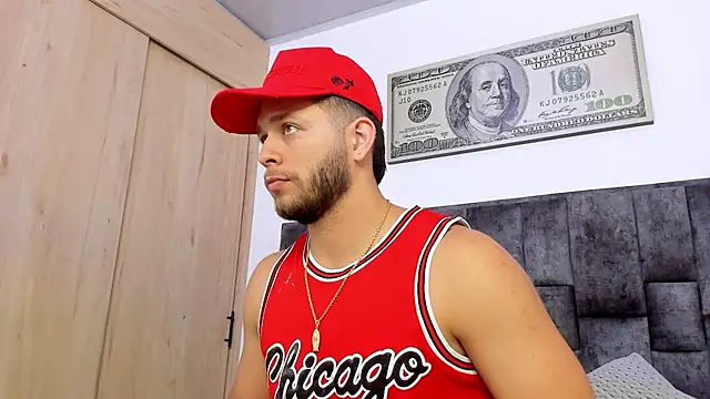 Snapshot of BastianFerrari chatting on 02-04-25, 03:11 BastianFerrari online show from 02-04-25, 03:11