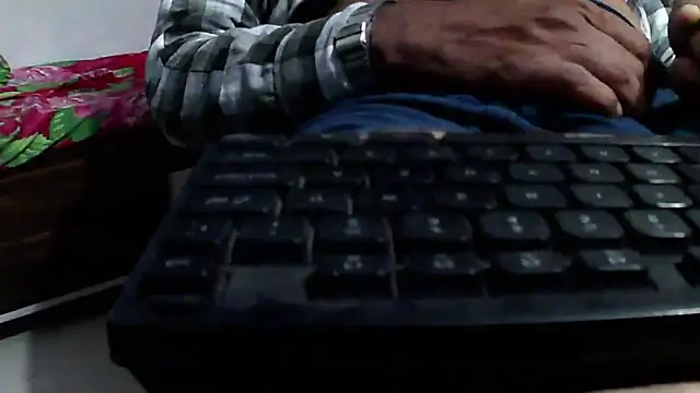 Snapshot of GO_LALA chatting on 01-21-25, 01:00 GO LALA online show from 01-21-25, 01:00