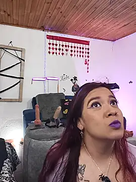 keila j online show from 12-04-25, 10:46