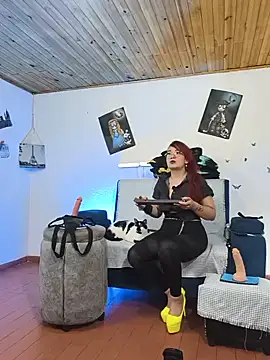 keila j online show from 07-25-26, 10:57