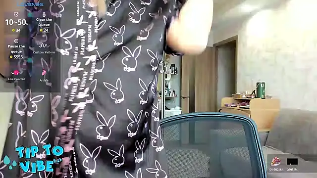 lady Nati online show from 02-14-25, 01:40