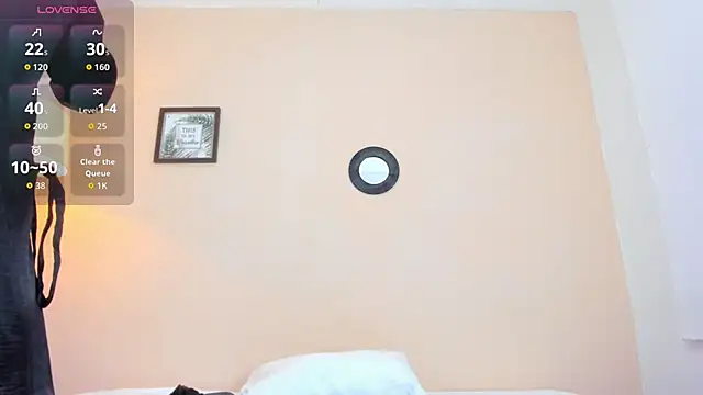 Snapshot of andyylove_jk chatting on 10-03-25, 12:13 andyylove jk online show from 10-03-25, 12:13