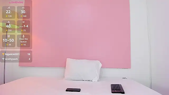 Snapshot of andyylove_jk chatting on 10-23-25, 12:04 andyylove jk online show from 10-23-25, 12:04